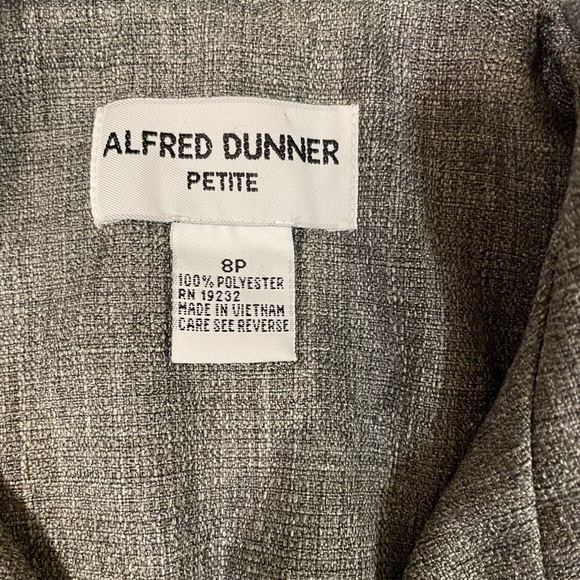 Alfred Dunner Cuffed 3/4 Sleeve Button Down Blouse Size Petite 8 - Picture 5 of 6
